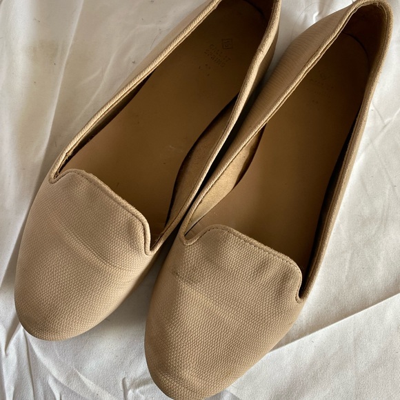 Beige Slip On Balletcore Flats - US 7 - Picture 2 of 4